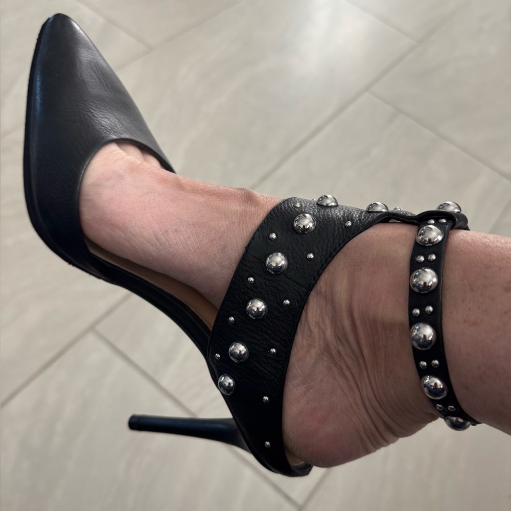 Vince Camuto Elegant Black leather Studded Women's Heels size 8